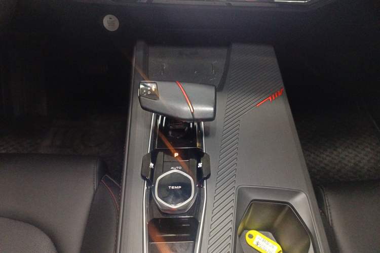 Used Oshan Z6 2022 Blue Whale 1.5T DCT Smart Edition
