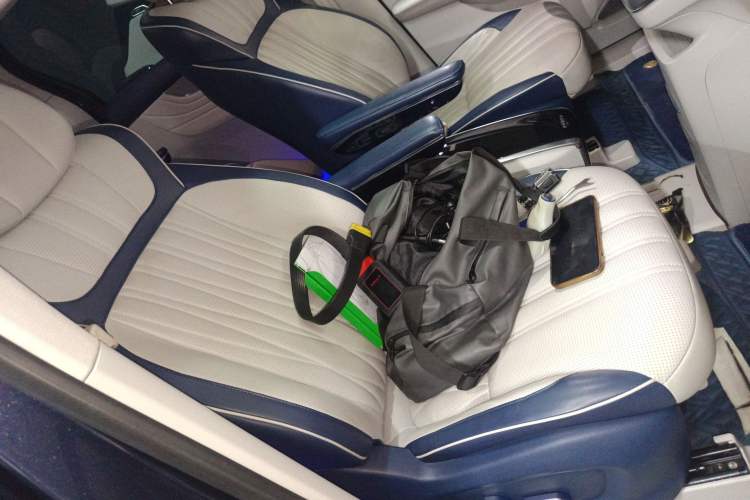 Used Roewe iMAX8 2021 400TGI Supreme Series Prestige Edition