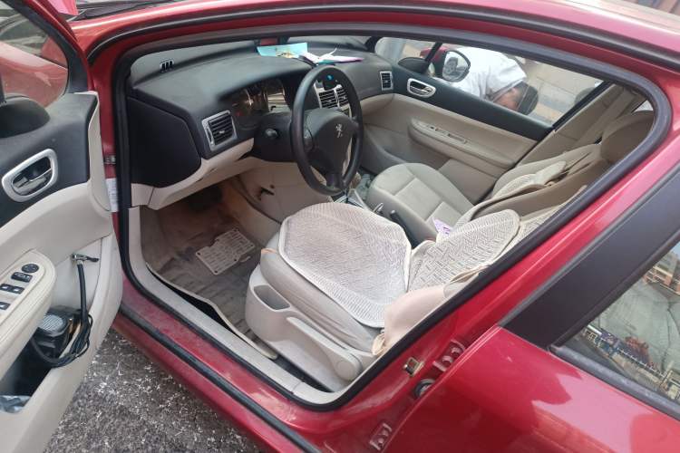 Used Peugeot 307 2013 Hatchback 1.6L Automatic Comfort Edition Driver Seat