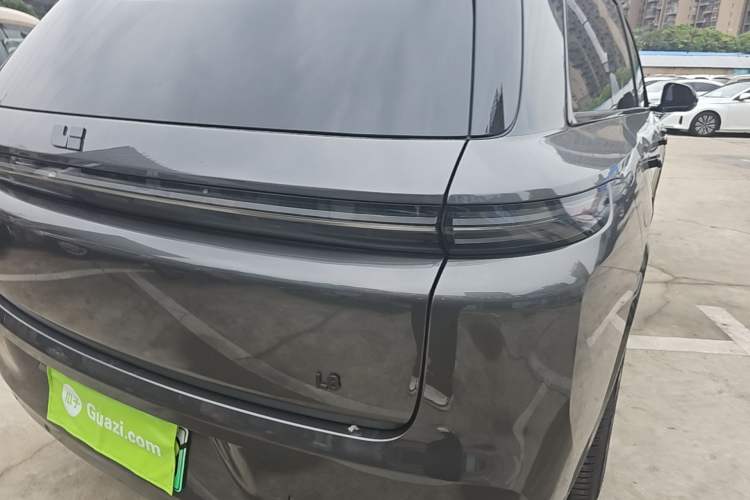 Used Li Auto L8 2024 Ultra Model
