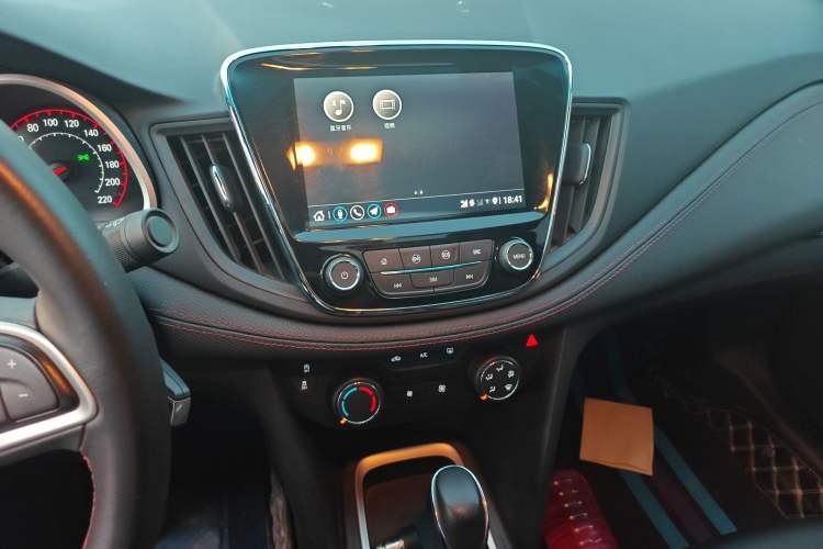 Used Chevrolet Monza 2020 Light Hybrid RS 330T Automatic Comfort Edition Audio And AC Panel