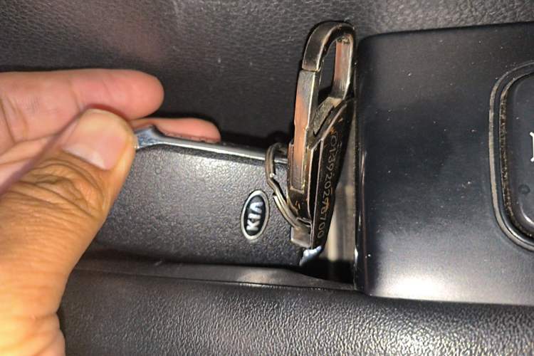 Used Kia Sportage R 2018 2.0L Automatic Smart Luxury Version China V Standard Vehicle Key