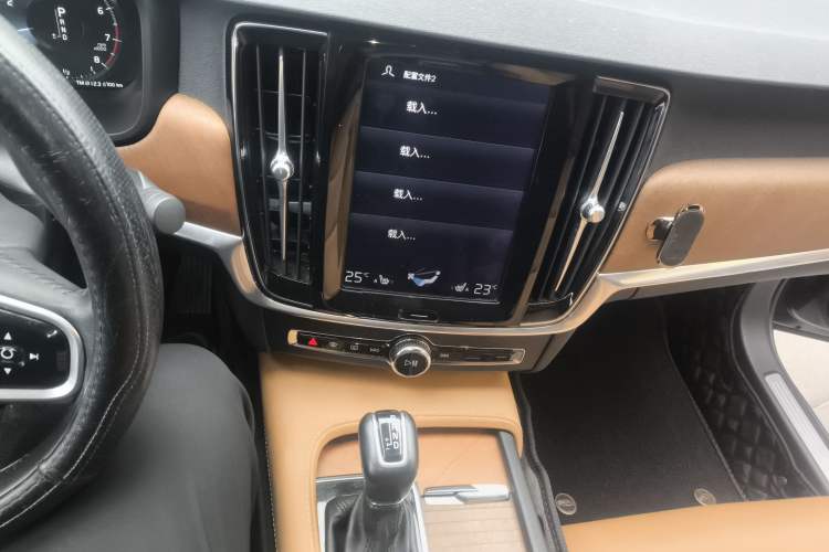 Used Volvo S90 2016 T6 AWD Zhiya Edition
