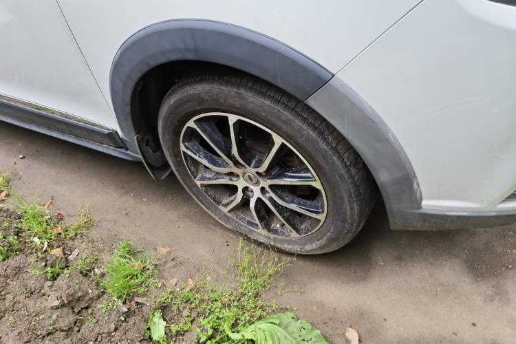 Used FORTHING SX6 2016 1.6L CVT Luxury Model Right Front Wheel Hub