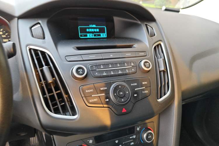 Used Ford Focus 2015 Sedan 1.6L Automatic Trend Model