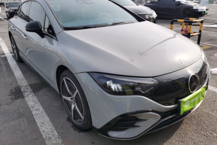 Used Mercedes-Benz EQE 2022 350 Luxury Edition Front Right 45 Deg