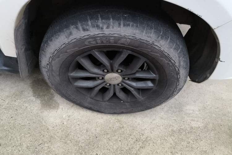 Used JMC Yuhu 7 2022 2.0T Automatic Gasoline Two-Wheel Drive Comfort Plus Long Wheelbase JX4G20A6L
