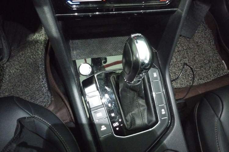 Used Volkswagen Tharu 2021 280TSI Two-Wheel-Drive Luxury Plus Edition
