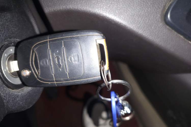 Used Wuling Hongguang 2019 1.5L S Standard Version China VI LAR
