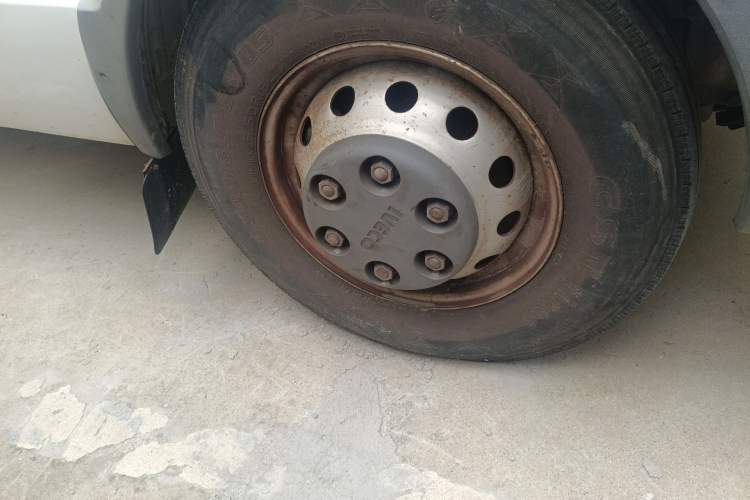 Used Iveco Daily 2014 2.5T-A35 NJ6484ACM47Z4 Right Front Wheel Hub