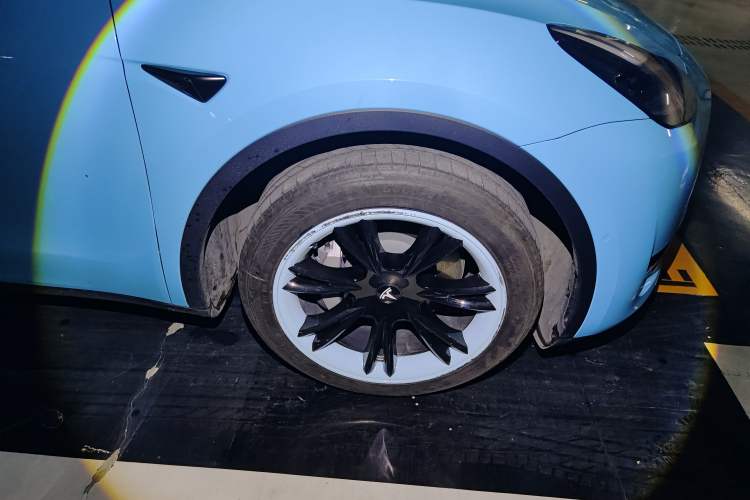 Used Tesla Model Y 2023 Rear-Wheel-Drive Version
