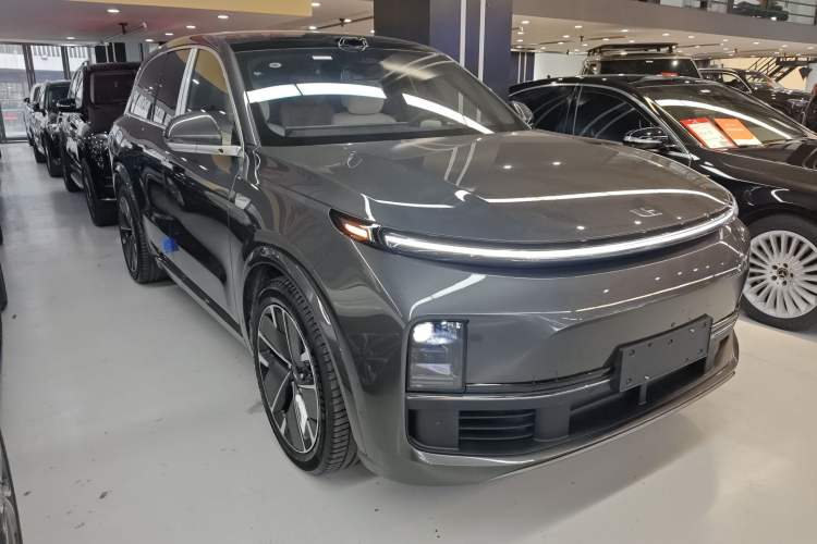 Used Li Auto L8 2025 Max Smart Refresh Edition
