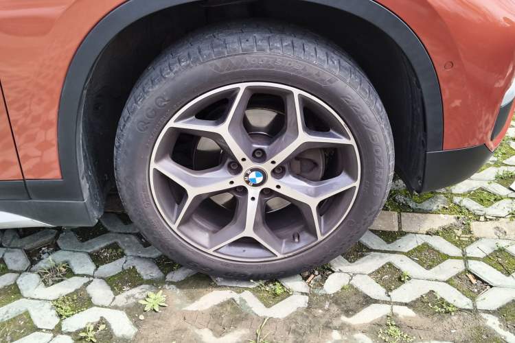 Used BMW X1 2019 sDrive18Li Premium Edition Right Front Wheel Hub