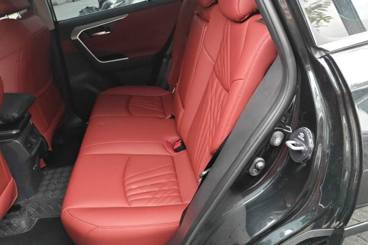 Used Toyota RAV4 2024 2.0L CVT Two-Wheel Drive Fashion Plus Edition