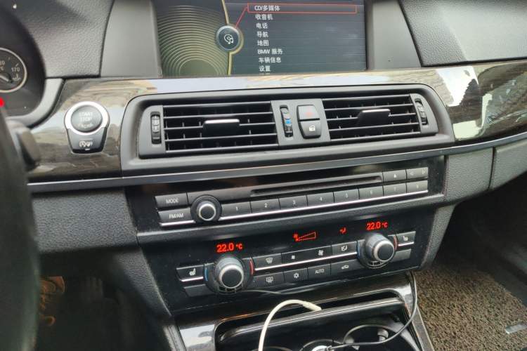 Used BMW 5 Series 2012 535Li Luxury Model Audio And AC Panel