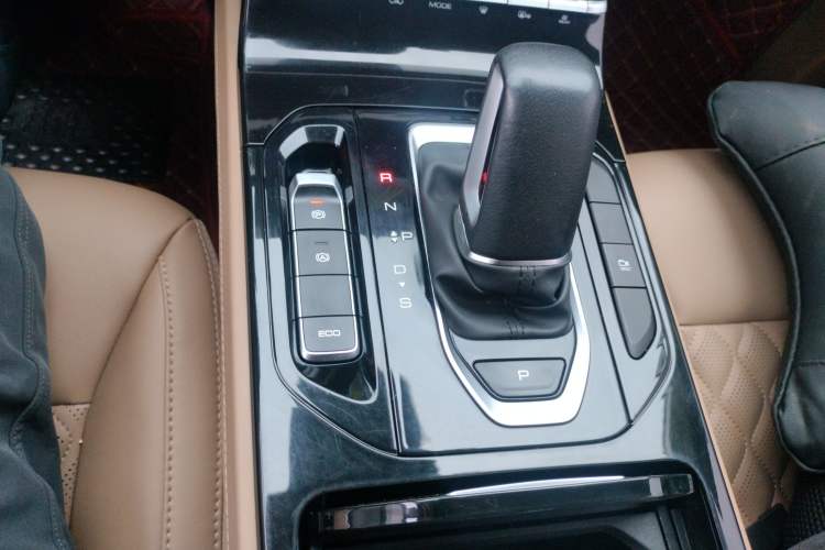 Used Wuling Victory 2023 2.0L DHT Deluxe Edition
