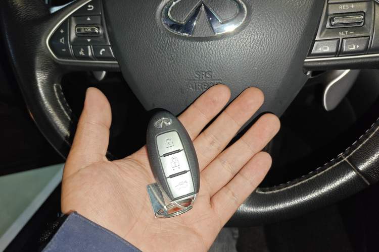 Used Infiniti Q50L 2015 2.0T Sport Edition Vehicle Key