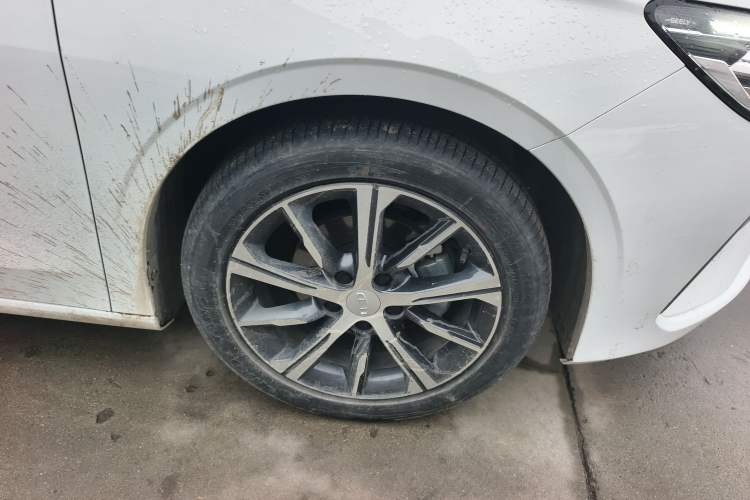 Used Geely Auto Emgrand 2022 4th Generation 1.5L CVT Luxury Model
