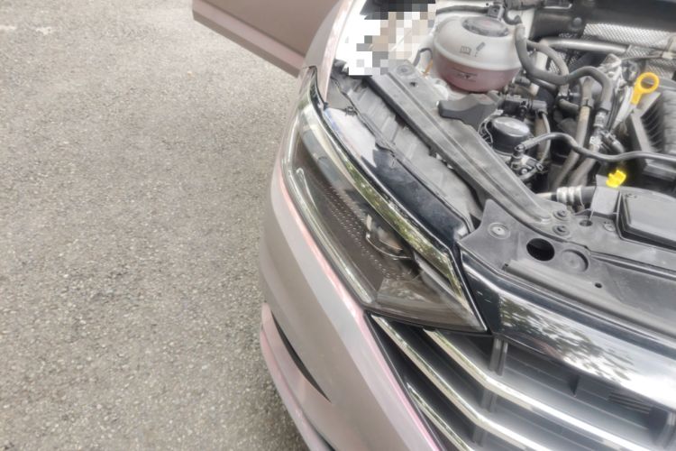 Used Volkswagen Sagitar 2022 280TSI DSG Excellence Edition Right Front Headlight