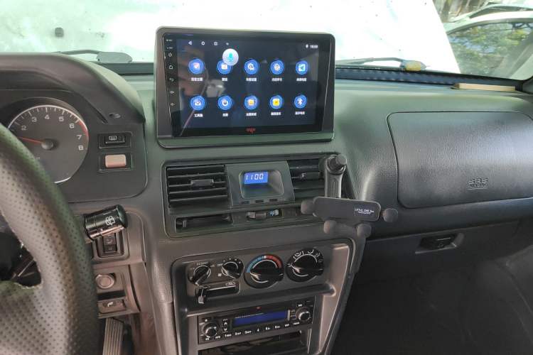 Used Leopaard Heijingang 2009 2.4L Manual 4x4
