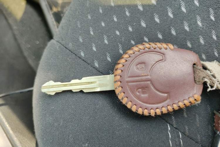 Used Nissan Navara 2017 2.5L Automatic 2WD Luxury Edition QR25 Vehicle Key