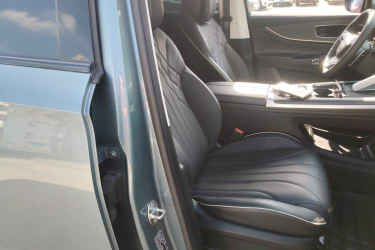 Used Chery Tiggo 9 2023 2.0T Dual-Clutch Two-Wheel Drive Luxury Edition 5 Seats
