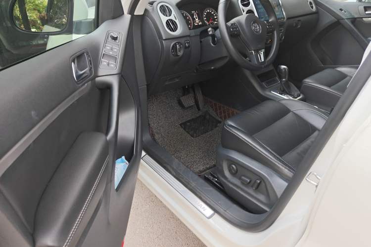 Used Volkswagen Tiguan 2016 300TSI Automatic Two-Wheel Drive Comfort Edition Driver Seat