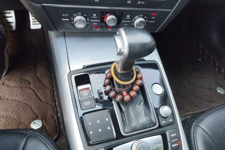 Used Audi A6L 2015 TFSI Millionth Anniversary Intelligent Model Gear Lever