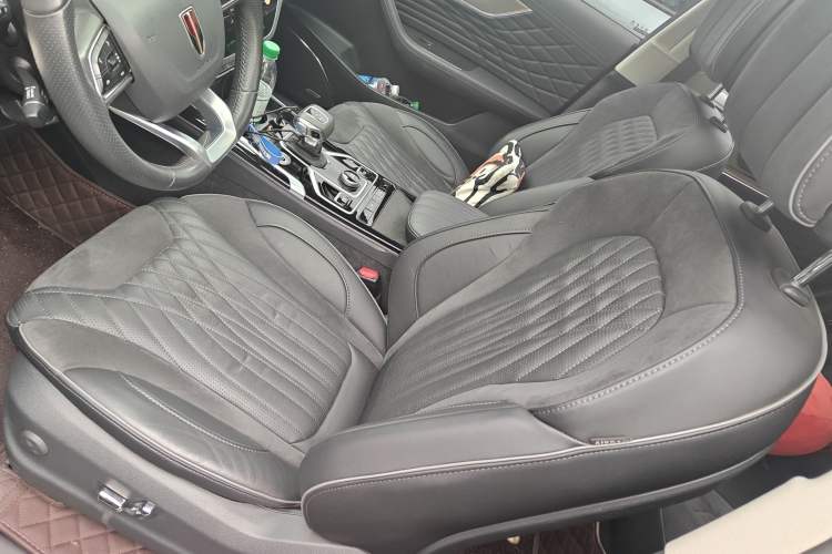 Used Hongqi HS5 2022 Revised Version 2.0T Smart Connect Flagship Edition