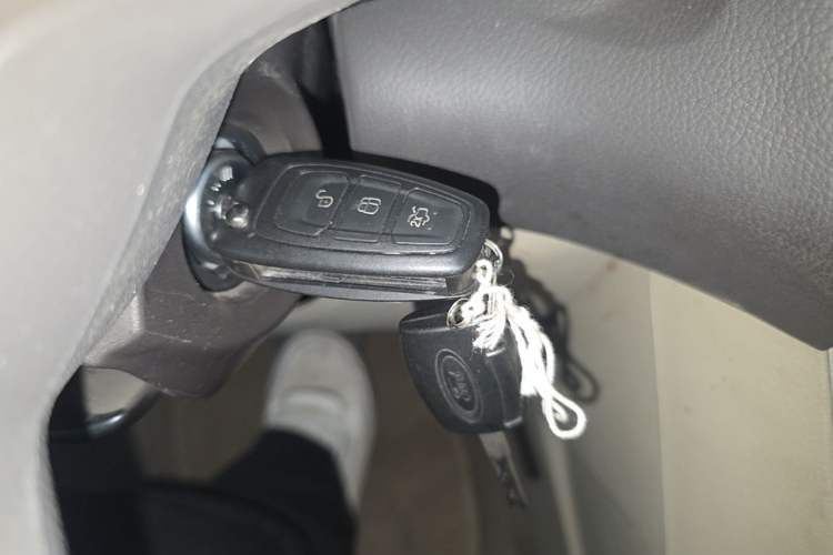 Used Ford Focus 2012 Sedan 1.6L Automatic Comfort Model
