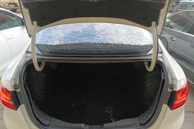 Used Ford Escort 2017 Happiness Edition 1.5L Automatic Fashion Version