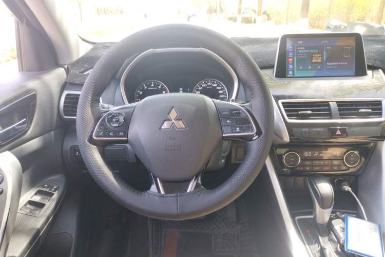 Used Mitsubishi Eclipse Cross 2018 1.5T CVT Two-Wheel Drive Belief Edition Steering Wheel