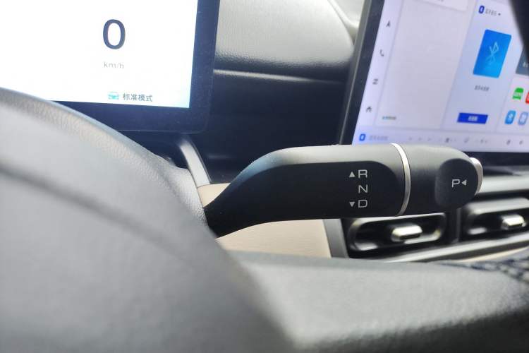 Used Wuling Bingo PLUS 2024 330 km Range Five-Seater Version
