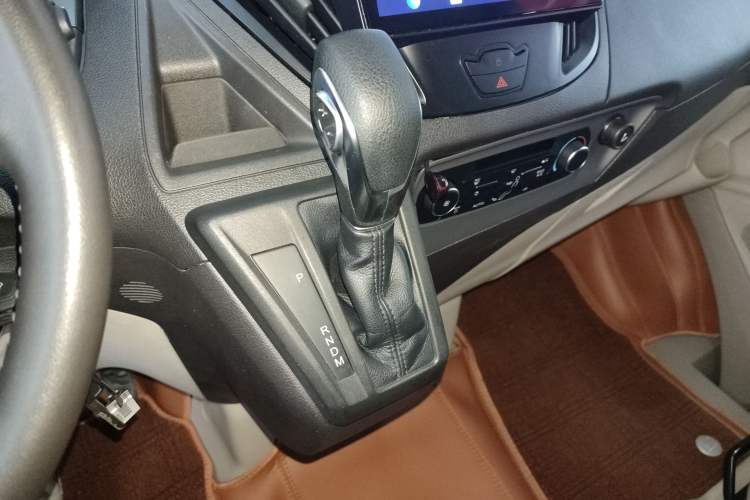 Used Ford Tourneo Custom 2017 2.0T Automatic Elite Edition