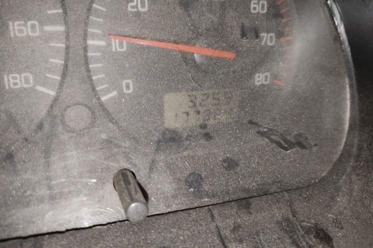 Used Jinbei Hiace 2011 2.0L Fifth-Generation Kuaiyunwang Comfort Type K 4G20B Odometer Close Up