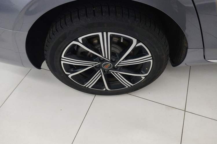 Used Hongqi H5 PHEV 2025 130 Super Hybrid Version Exterior 5