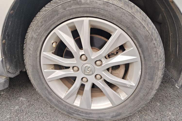 Used Baojun 730 2015 1.8L Manual Luxury Navigation ESP Version 7-seater
