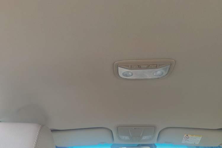 Used Geely Auto Emgrand 2017 Sedan Million Edition 1.5L Manual Luxury Model
