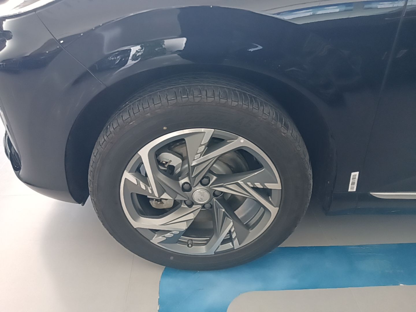 Hongqi HS3 PHEV 2024 PHEV 115km Jingwei Edition — снимка 10