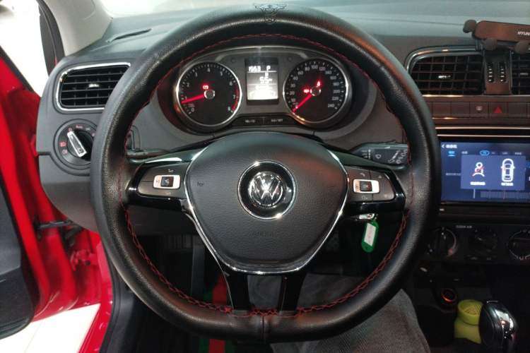 Used Volkswagen Polo 2016 1.6L Automatic Comfort Model