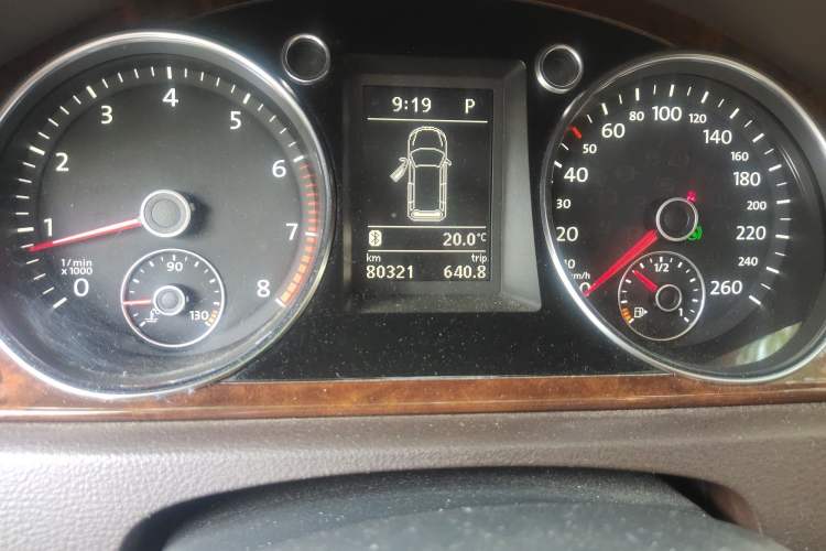 Used Volkswagen Magotan 2012 Travel Edition 2.0 TSI Luxury Version
