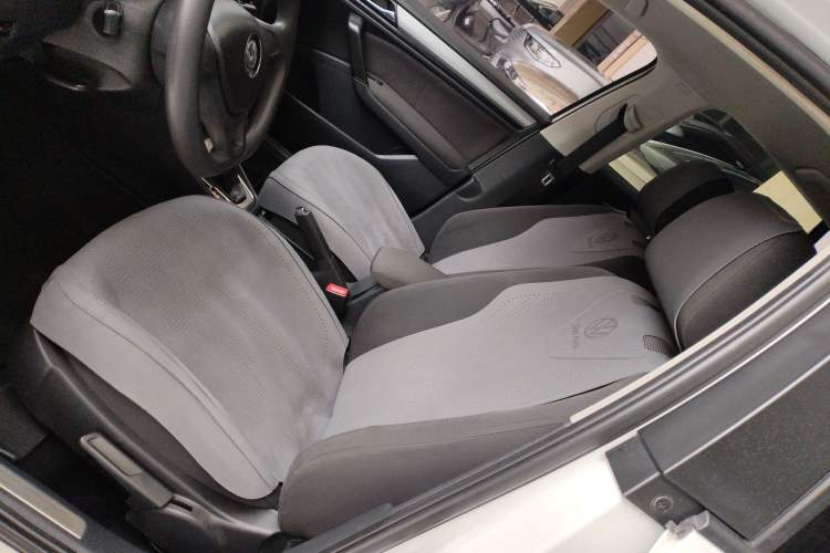 Used Volkswagen Bora 2016 1.6L Automatic Fashion Model
