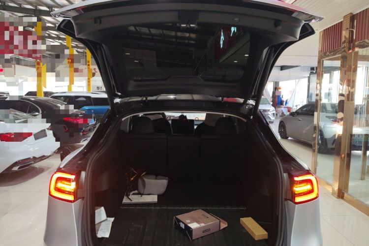 Used Tesla Model Y 2024 Rear-Wheel-Drive Version
