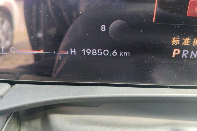 Used Lincoln Z 2025 2.0T Prestige Edition Odometer Close Up