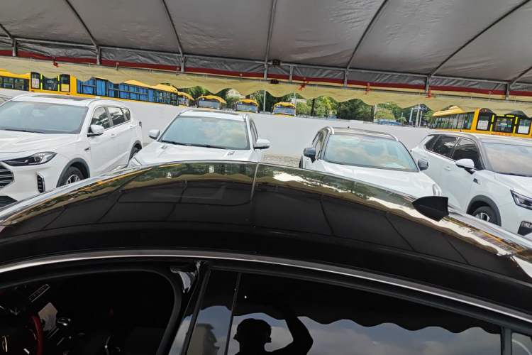 Used Hongqi H5 2019 30TD Smart Connect Dynamic Edition Roof