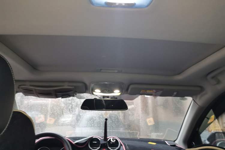 Used Haval H6 2016 Upgraded Model 1.5T Manual Two-Wheel Drive Elite Version
