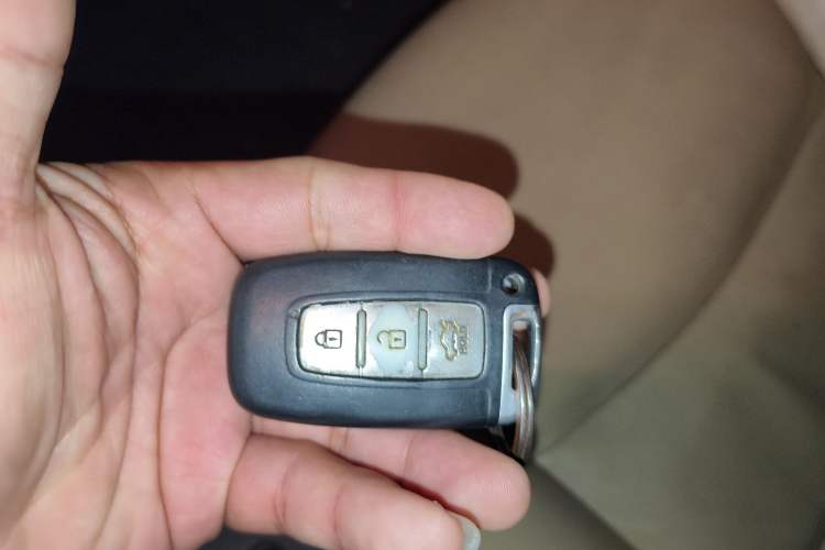 Used Hyundai Elantra (5th Generation / Langdong) 2012 1.6L Automatic Leading Model
