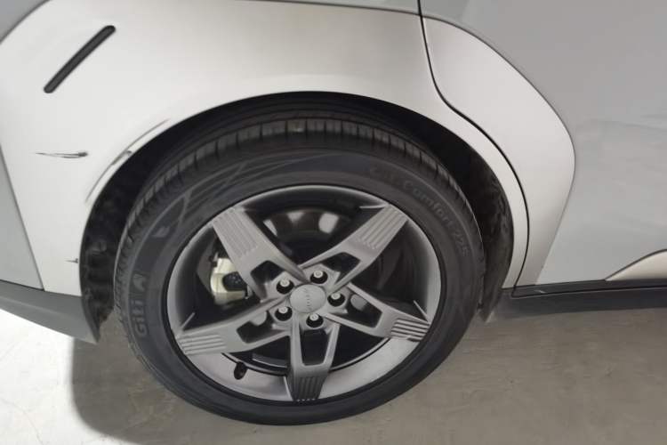 Used AION Y 2023 Plus 510 Tech Edition