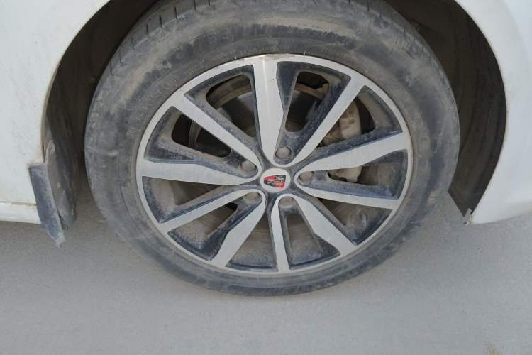 Used Roewe i6 2018 20T Automatic Internet ZhiZun Edition