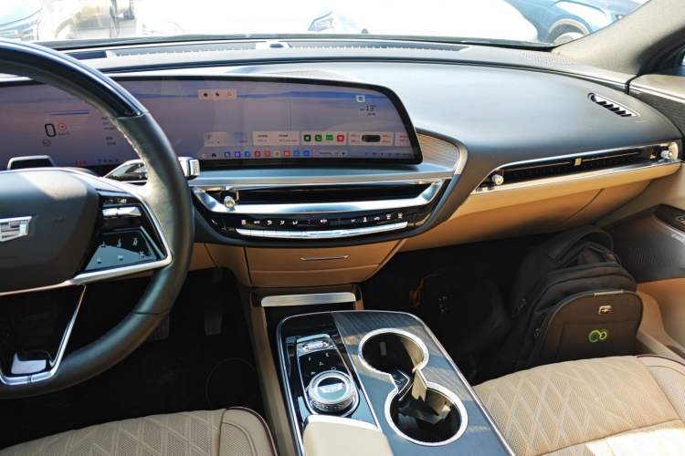 Used Cadillac LYRIQ 2022 Four-Wheel-Drive High-Performance Deluxe Edition